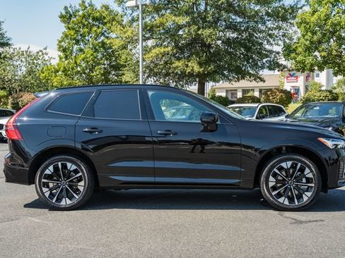 New 2027 Volvo XC60 B5 Plus AWD/4WD image 4