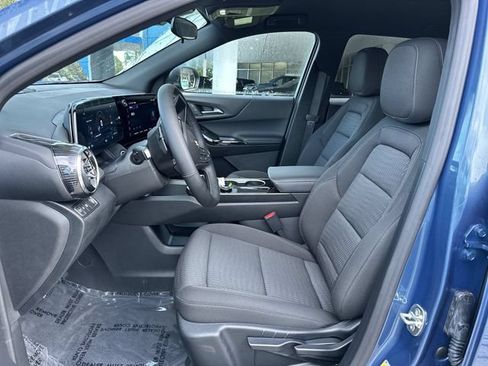 Used 2026 Chevrolet Equinox LT FWD image 30
