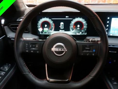 Certified 2025 Nissan Kicks SR AWD/4WD image 12