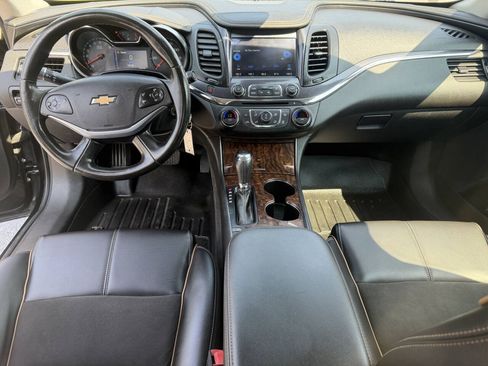 Used 2014 Chevrolet Impala LT w/ Premium Seating Package FWD image 10
