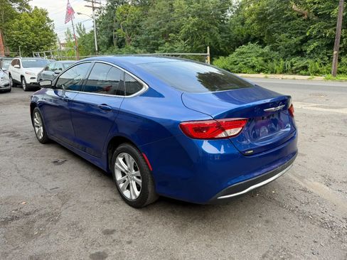 Used 2015 Chrysler 200 Limited FWD image 9