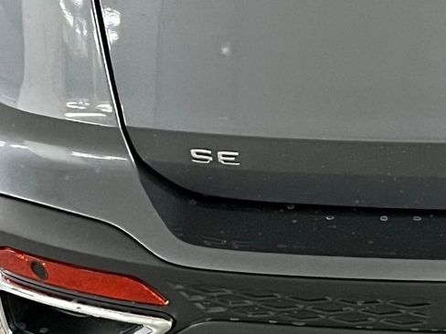 New 2025 Volkswagen Taos SE image 35