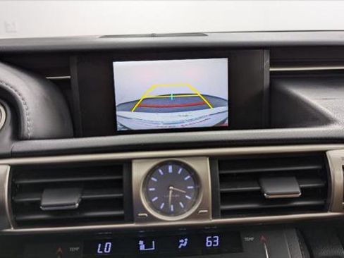 Used 2016 Lexus IS 200t image 31