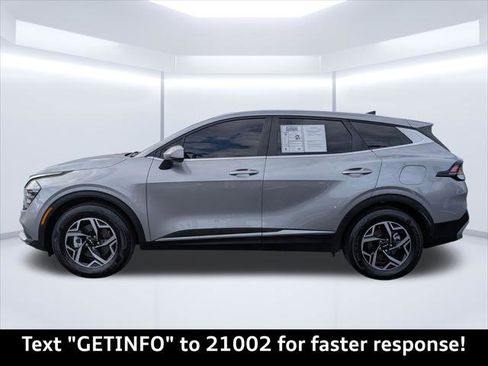 Used 2025 Kia Sportage LX FWD image 5