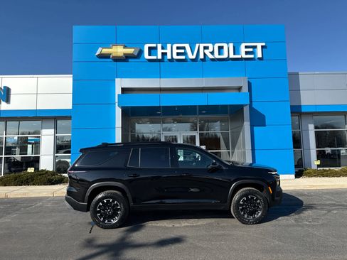 New 2026 Chevrolet Traverse Z71 w/ Driver Confidence Package image 14