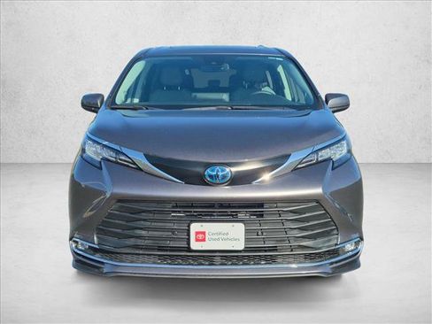 Certified 2023 Toyota Sienna XLE w/ XLE Plus Package FWD image 2