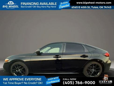 Used 2023 Honda Civic Sport image 2
