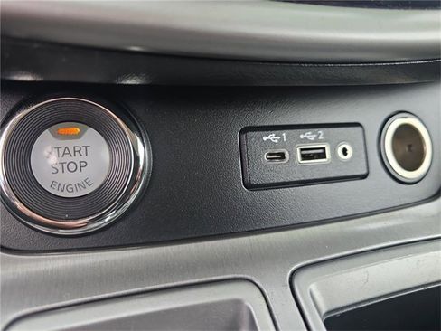 Used 2022 Nissan Murano SV image 19