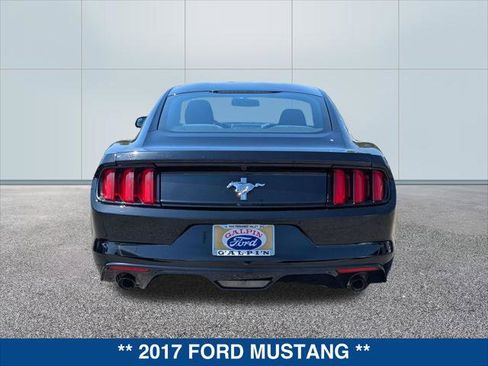 Used 2017 Ford Mustang Coupe RWD image 4