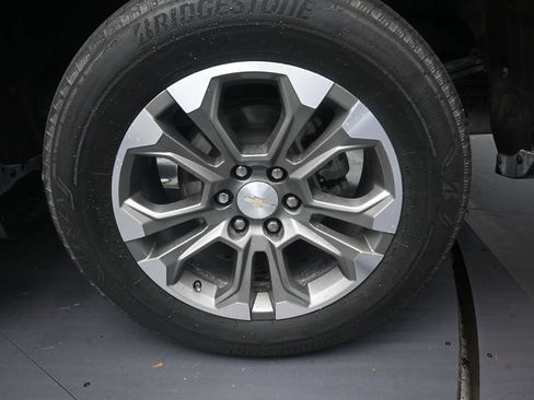 Used 2023 Chevrolet Silverado 1500 High Country w/ Technology Package RWD image 10