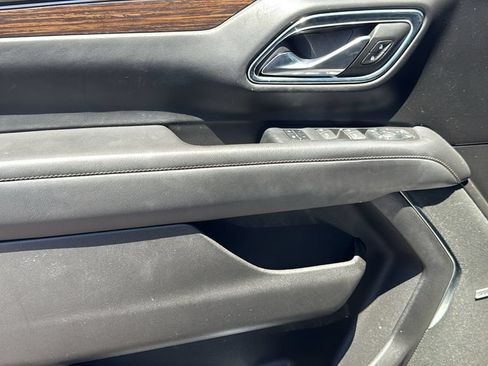 Used 2023 Chevrolet Tahoe High Country AWD/4WD image 6