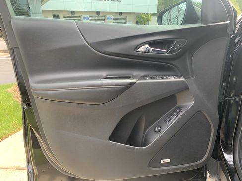 Used 2020 Chevrolet Equinox Premier FWD image 14