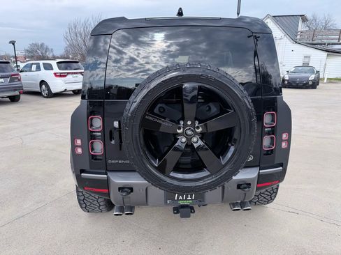 Used 2023 Land Rover Defender 110 V8 image 86