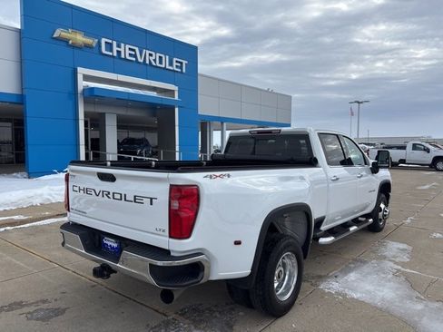 Used 2021 Chevrolet Silverado 3500 LTZ w/ LTZ Convenience Package image 8