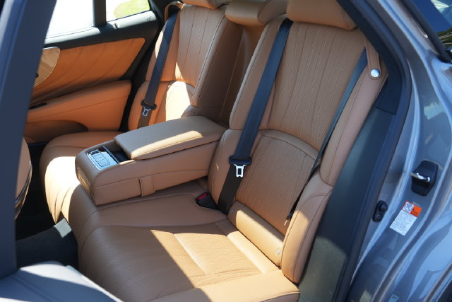 Used 2024 Lexus LS 500 w/ Interior Upgrade Package RWD image 15