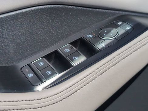 Used 2023 Nissan Rogue SL w/ SL Premium Package FWD image 24