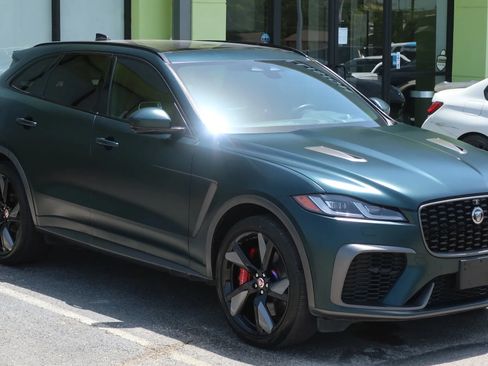 Used 2022 Jaguar F-PACE SVR AWD/4WD image 5