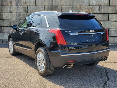 Used 2019 Cadillac XT5 AWD image 3