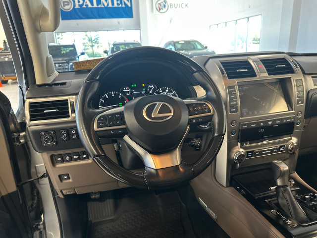 Used 2021 Lexus GX 460 Luxury w/ Accessory Package AWD/4WD image 13