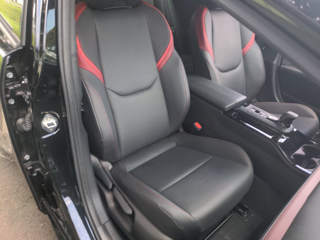 Used 2024 Toyota Prius Prime FWD image 45