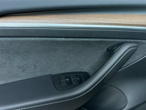 Used 2023 Tesla Model 3 Standard Range RWD image 10