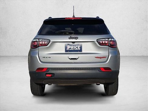 Used 2023 Jeep Compass Trailhawk AWD/4WD image 7