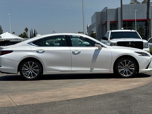 Used 2020 Lexus ES 350 w/ Premium Package FWD image 3