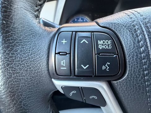 Used 2019 Toyota Sienna XLE FWD image 24
