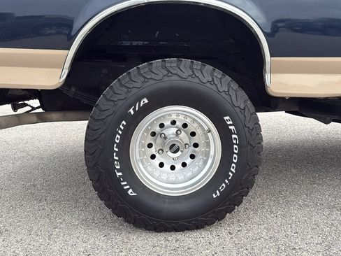 Used 1988 Ford Bronco AWD/4WD image 79