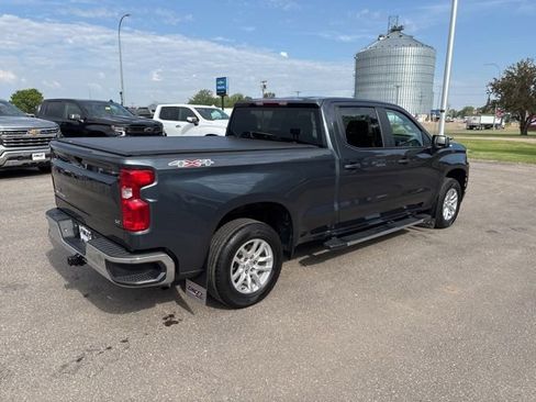 Used 2021 Chevrolet Silverado 1500 LT AWD/4WD image 6