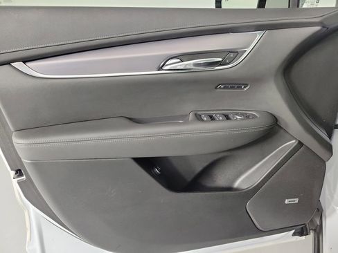 Certified 2024 Cadillac XT6 Luxury w/ LPO, Floor Liner Package FWD image 20