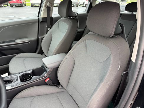 Used 2025 Kia K4 FWD image 11