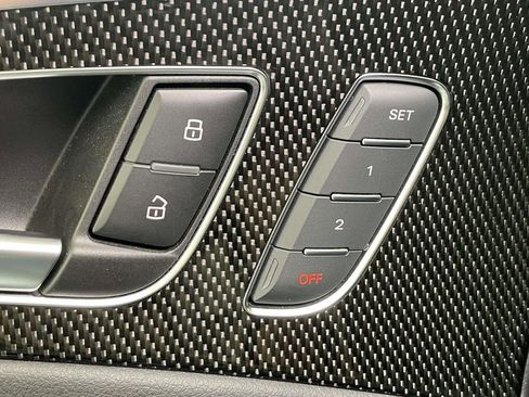 Used 2018 Audi S6 Premium Plus w/ Comfort Seating Package image 35