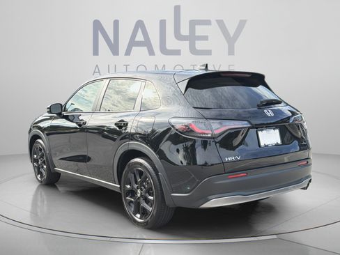 Used 2023 Honda HR-V Sport image 3