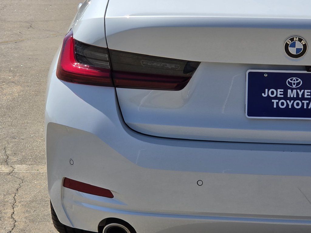 Used 2025 BMW 330i Sedan RWD image 10