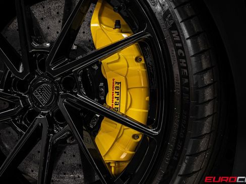 Used 2021 Ferrari SF90 Stradale AWD/4WD image 21