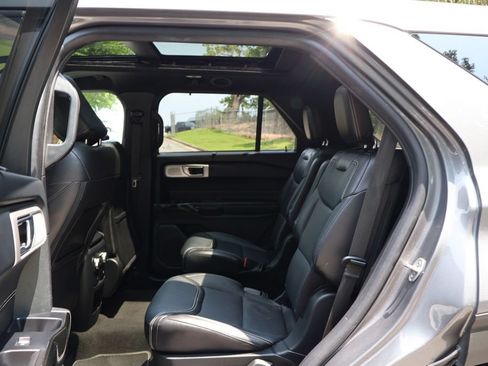 Used 2021 Ford Explorer ST w/ Equipment Group 401A AWD/4WD image 21