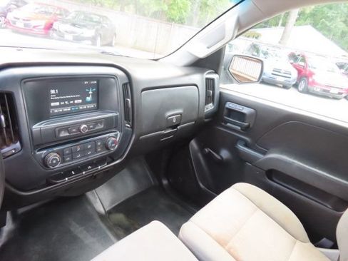 Used 2018 Chevrolet Silverado 1500 W/T RWD image 15