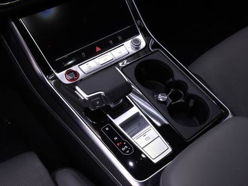 Certified 2025 Audi SQ8 Prestige w/ Prestige Package AWD/4WD image 16