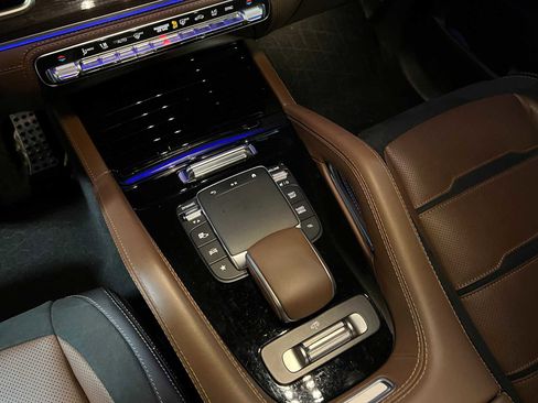 Certified 2024 Mercedes-Benz GLS 63 AMG 4MATIC image 34