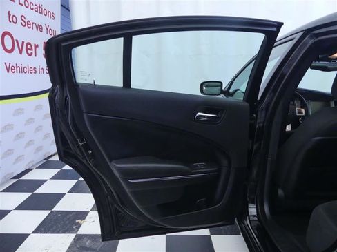 Used 2014 Dodge Charger SXT w/ Driver Confidence Group (AJG) image 26