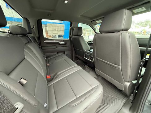 New 2026 Chevrolet Silverado 1500 LTZ w/ Z71 Off-Road Package image 39