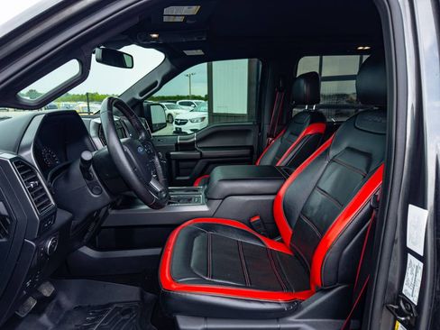 Used 2019 Ford F150 Lariat w/ Equipment Group 502A Luxury AWD/4WD image 9