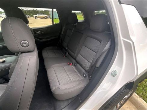 Used 2026 Chevrolet Equinox LT FWD image 25