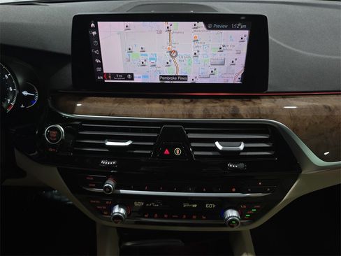 Used 2019 BMW 540i w/ Convenience Package image 20