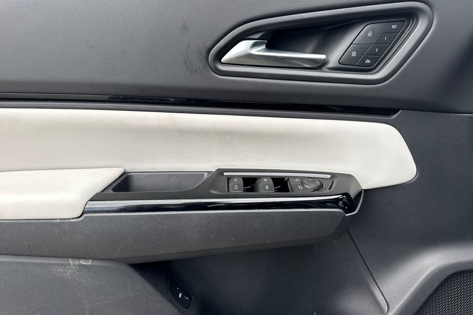 Used 2025 Honda Prologue Touring image 11