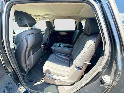 Used 2024 Acura MDX FWD image 23
