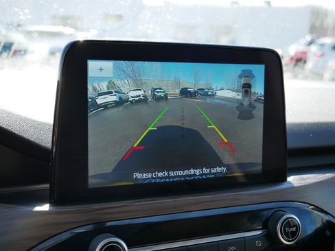 Used 2020 Ford Escape Titanium image 27