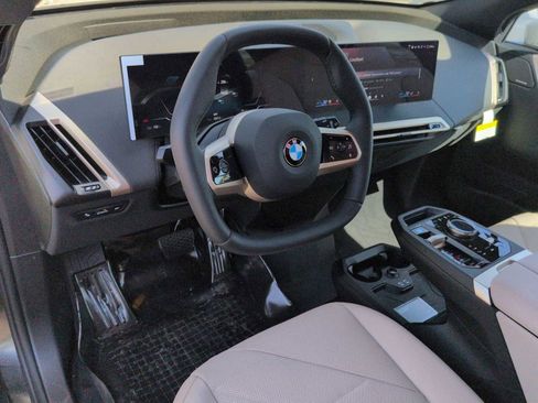 New 2026 BMW iX xDrive45 image 10