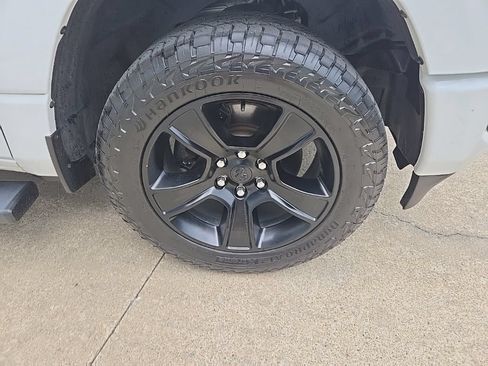 Used 2021 RAM 1500 Big Horn AWD/4WD image 32